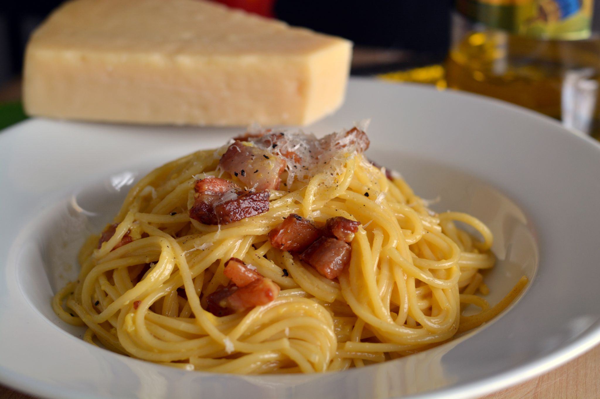 Cómo hacer espaguetis a la carbonara